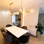 Wa27 Riverside Premium Apartment, 200m To The Old Town דירה