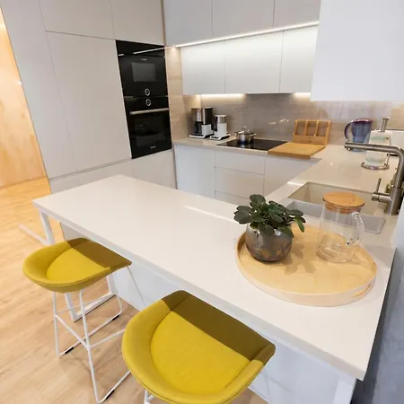 Wa27 Riverside Premium Apartment, 200m To The Old Town